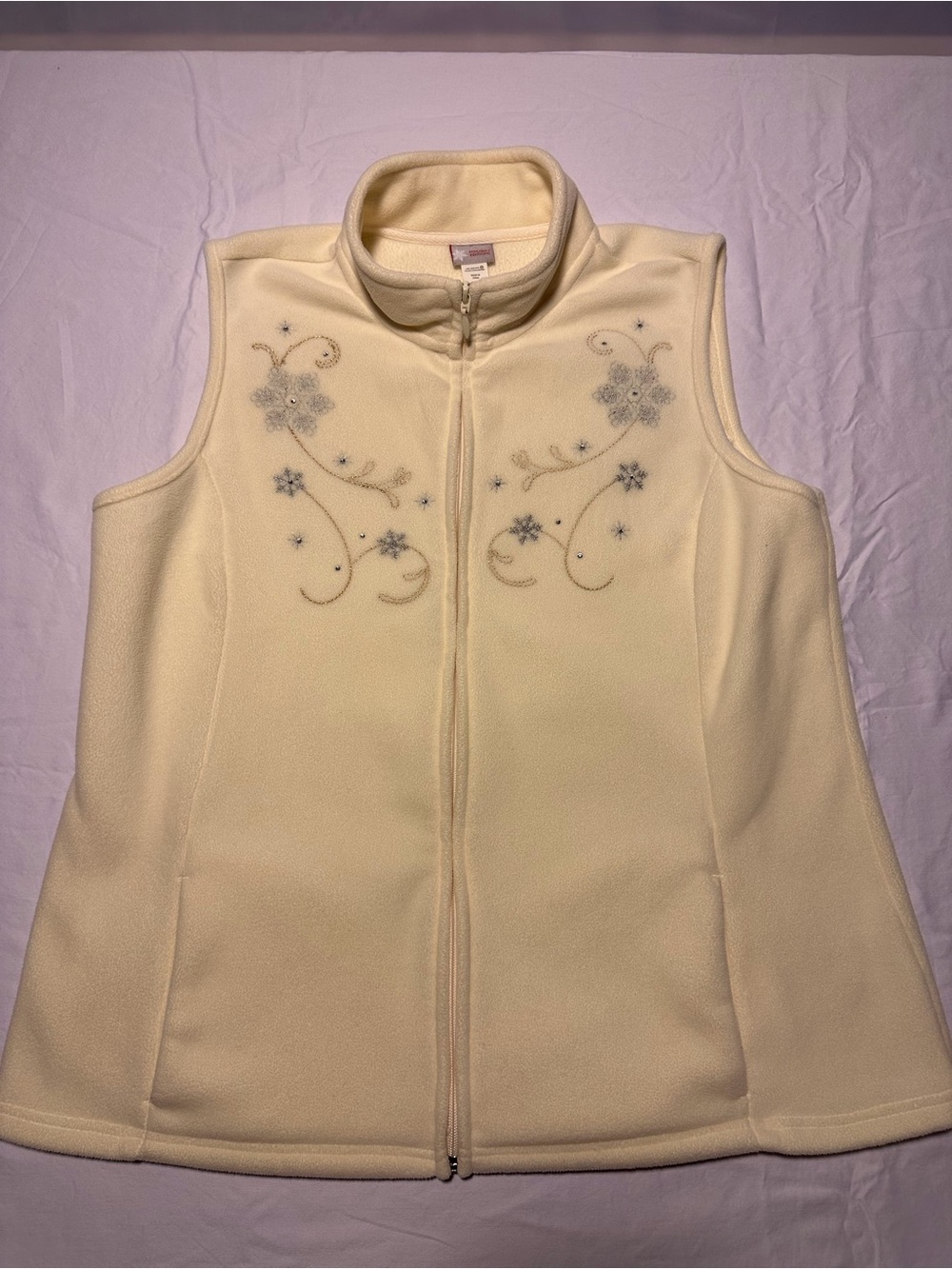 Holiday Editions Women’s Cream Embroidered Vest Size Large